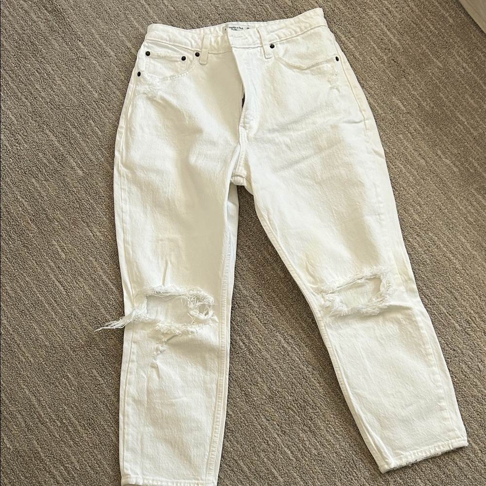 Abercrombie & Fitch Women's The Mom High Rise White Jeans Curve Love